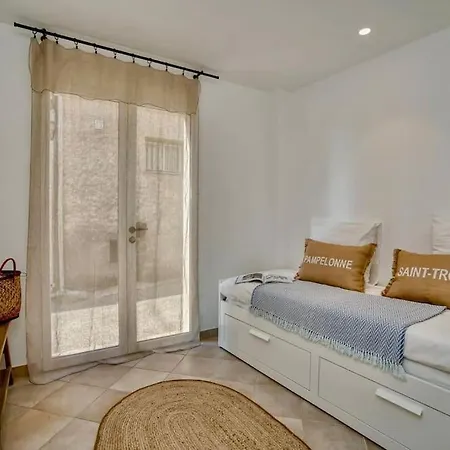 Bastidon Holiday home *