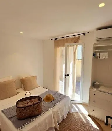 Bastidon Holiday home *