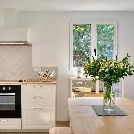 別荘 Bastidon グリモー